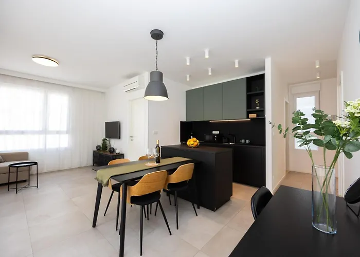 Διαμέρισμα Junia Boutique Σπλιτ